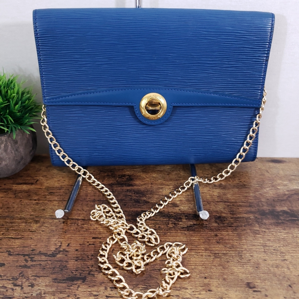 ❌SOLD❌ Louis Vuitton Epi Archie 💙